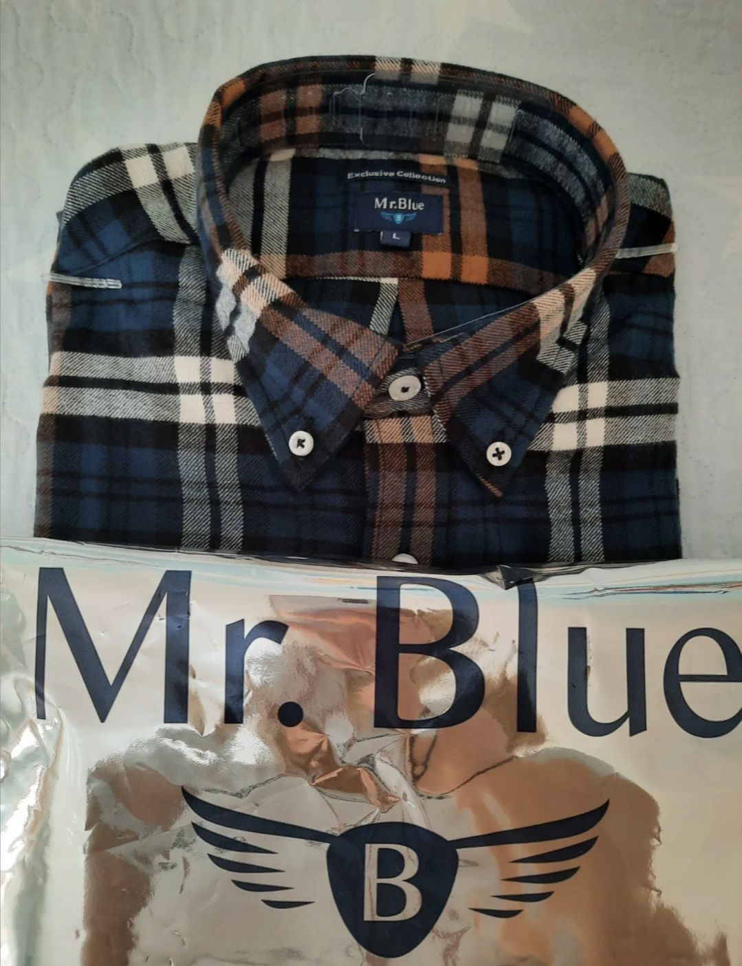 Camisa NOVA e com etiqueta, da Mr. Blue - L