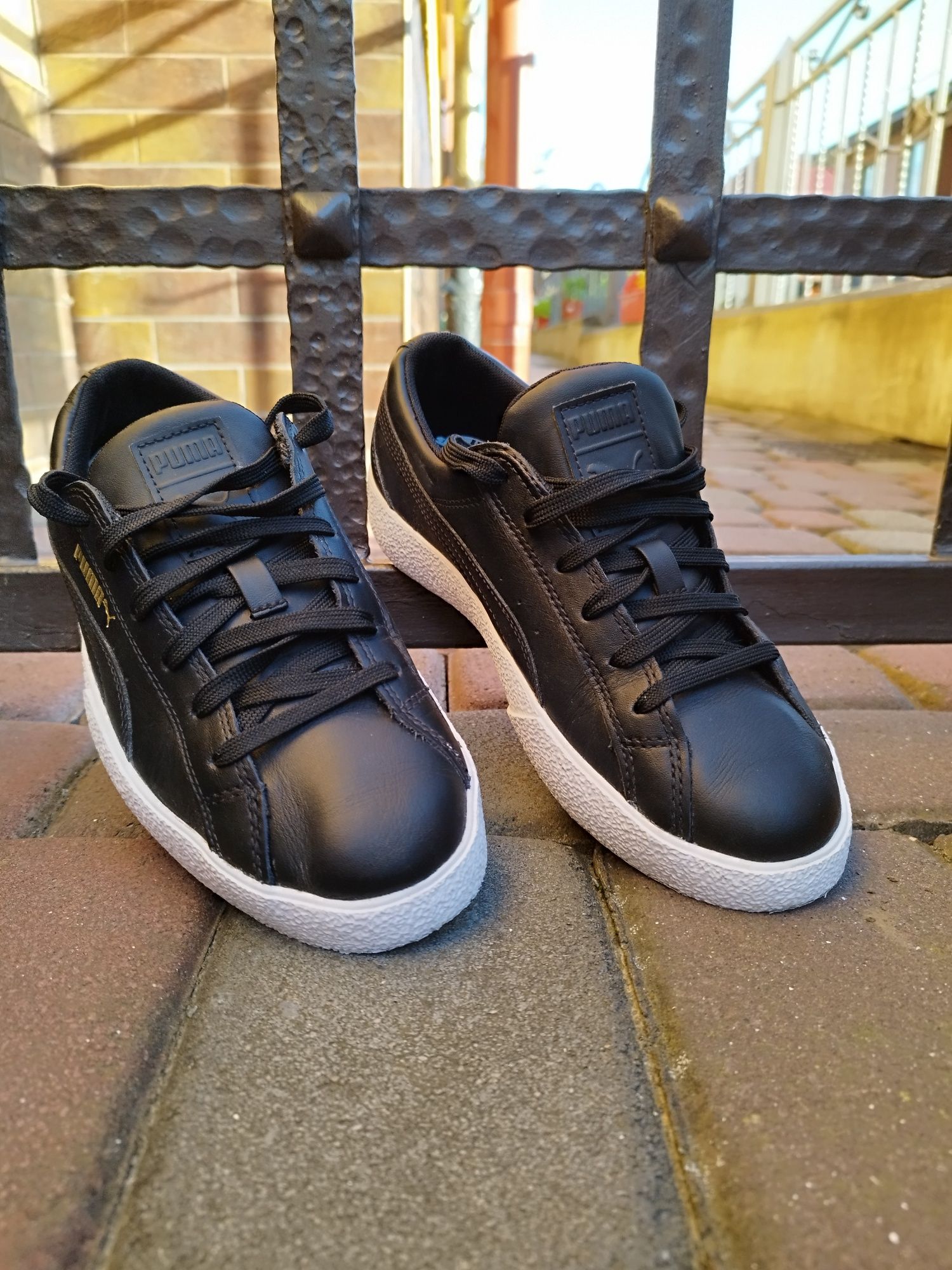 Кросівки жіночі Puma Love