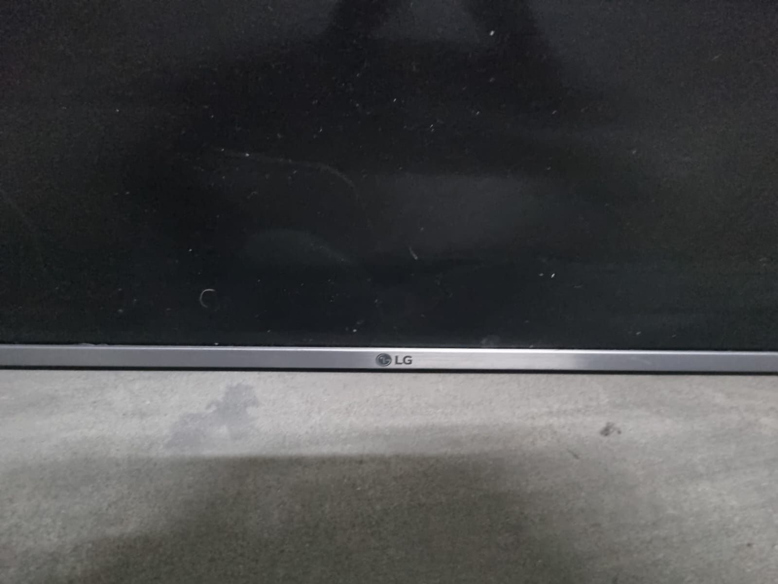 TV LG 50'' para peças