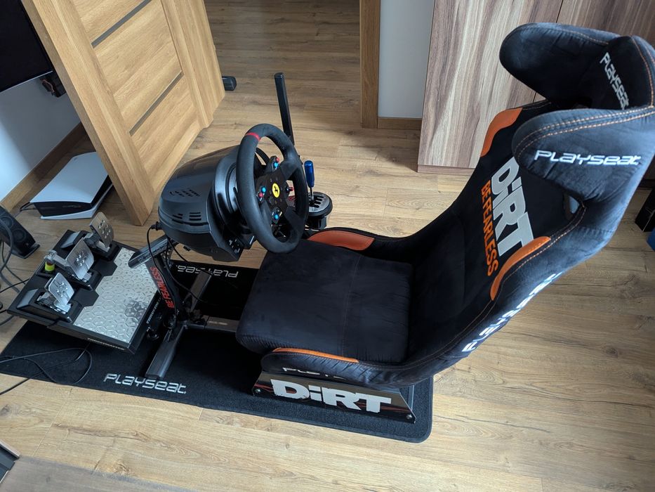 Thrustmaster T300 Alcantara+ T-LCM + T8HA + Playseat