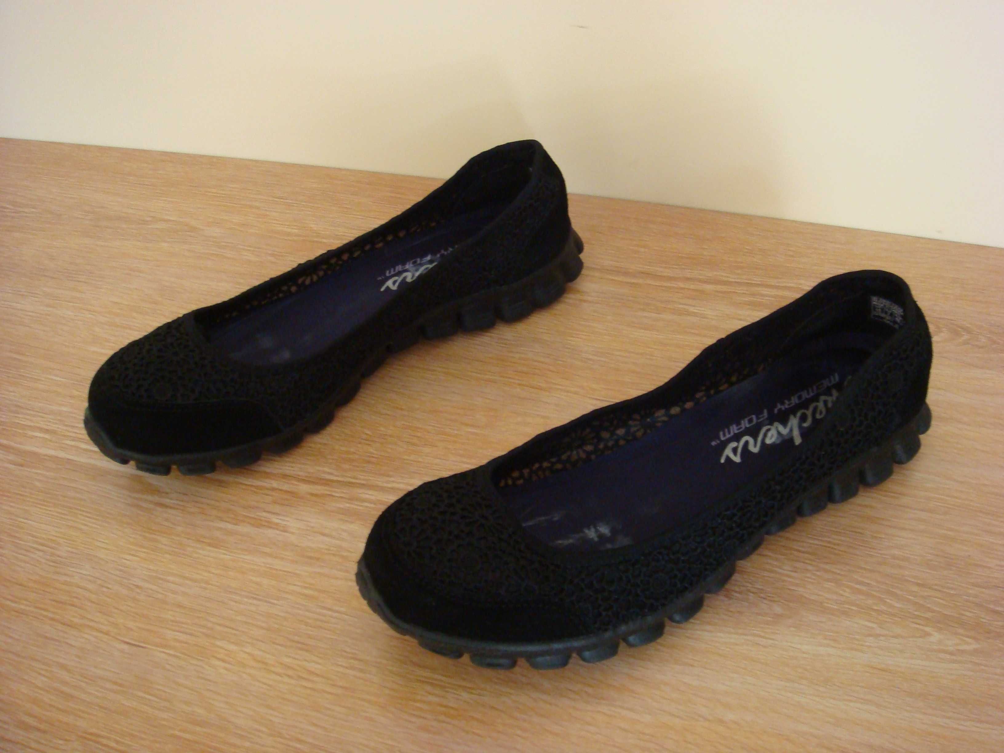 Балетки Skechers 41-42 слипоны сникерсы мокасины