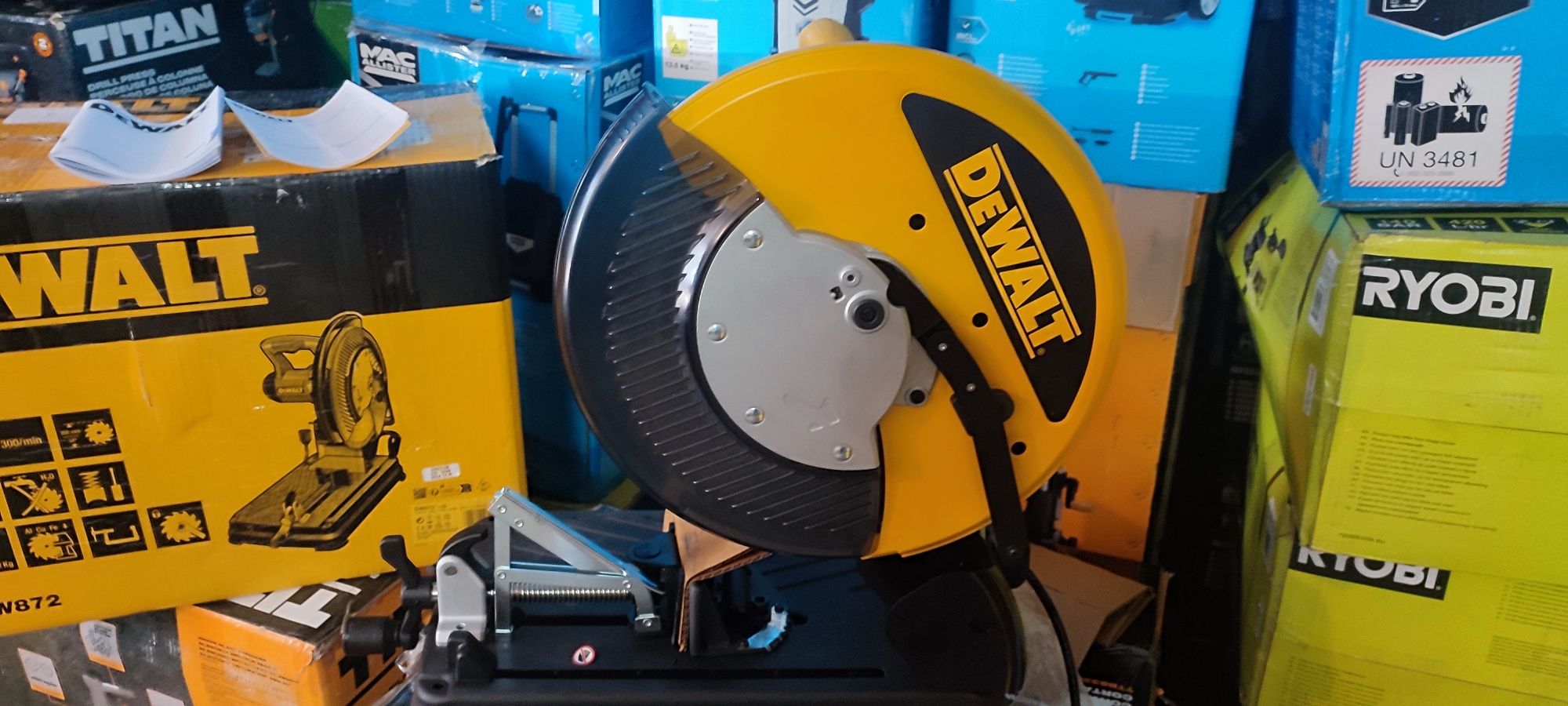 DEWALT DW872 пила ОРИГІНАЛ з Англії
