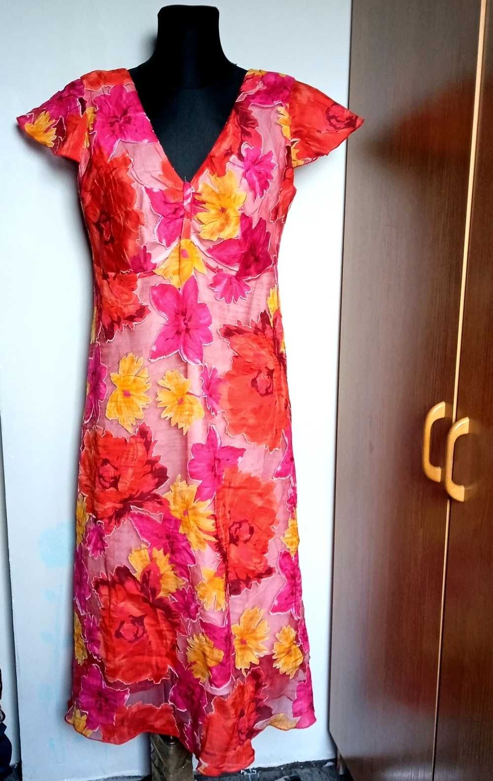Kolorowa długa sukienka r. 42