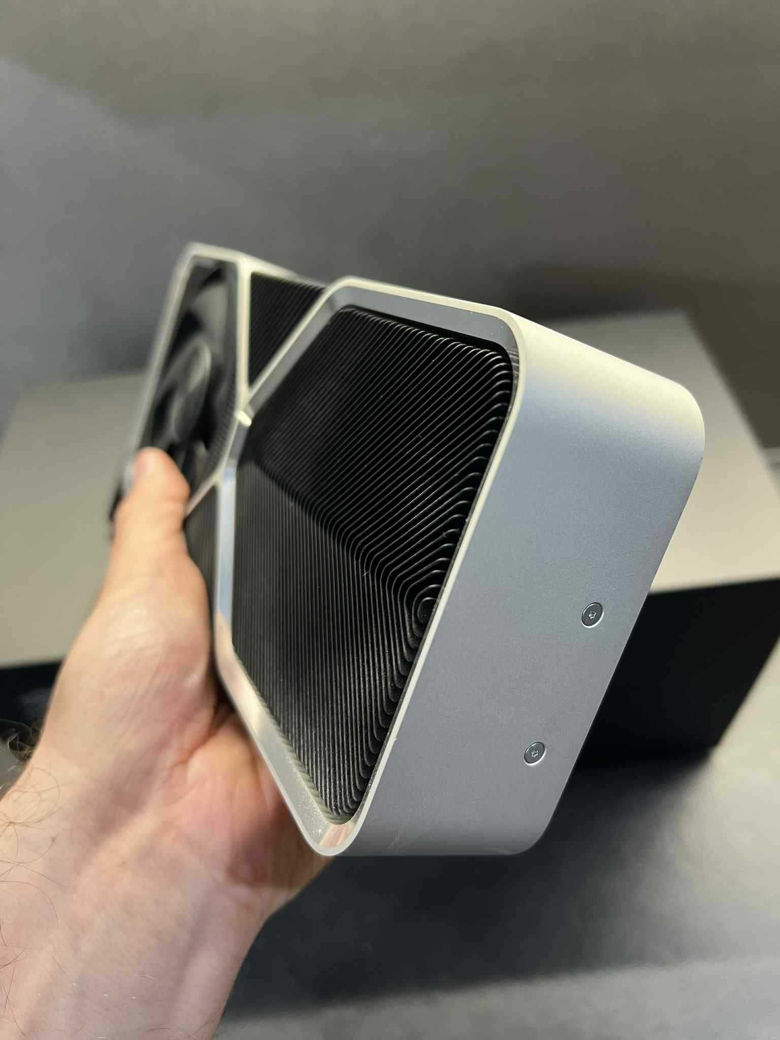 NVIDIA RTX 4060 Ti Founders Edition – stan idealny!