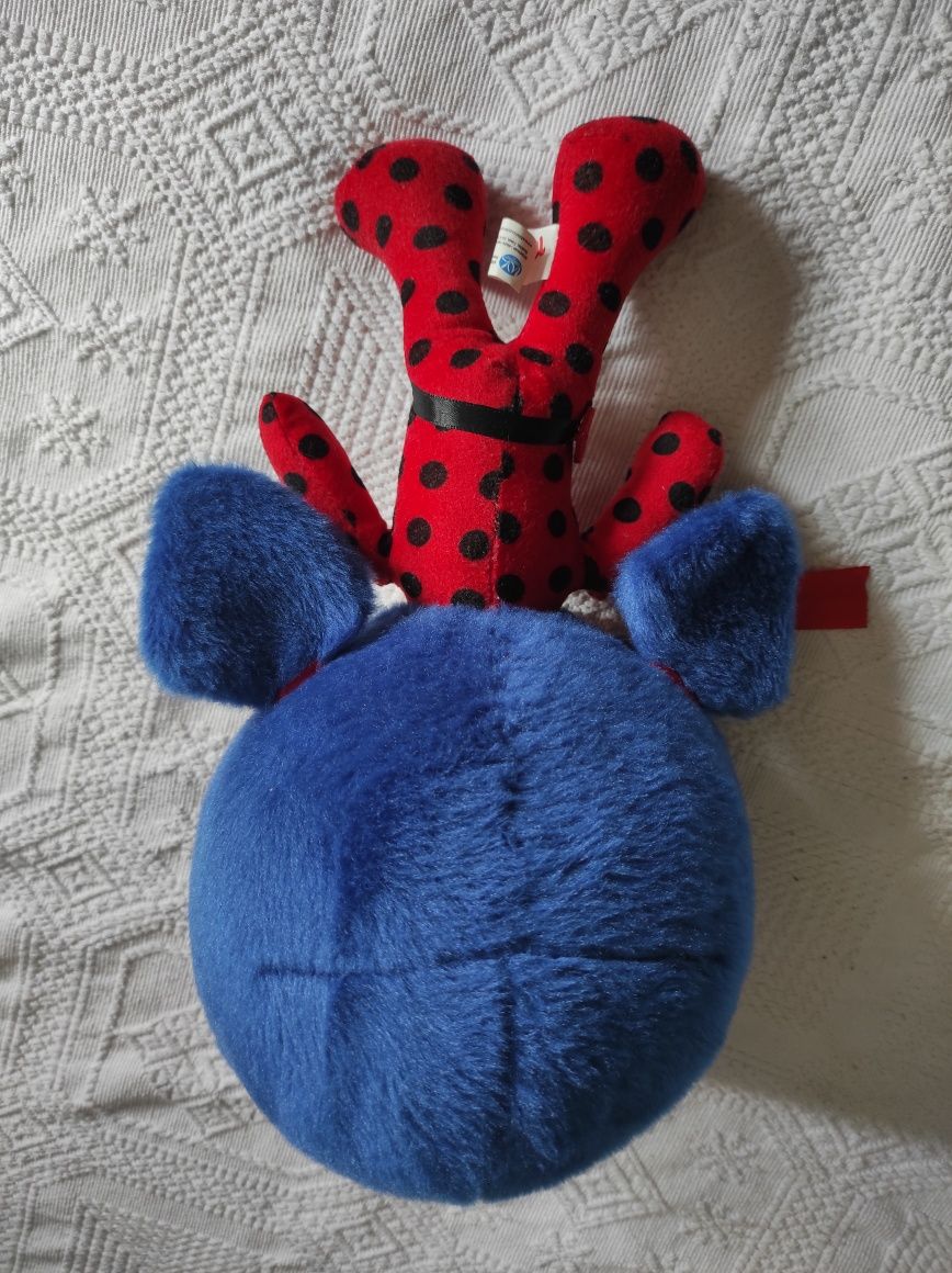 Peluche Ladybug.