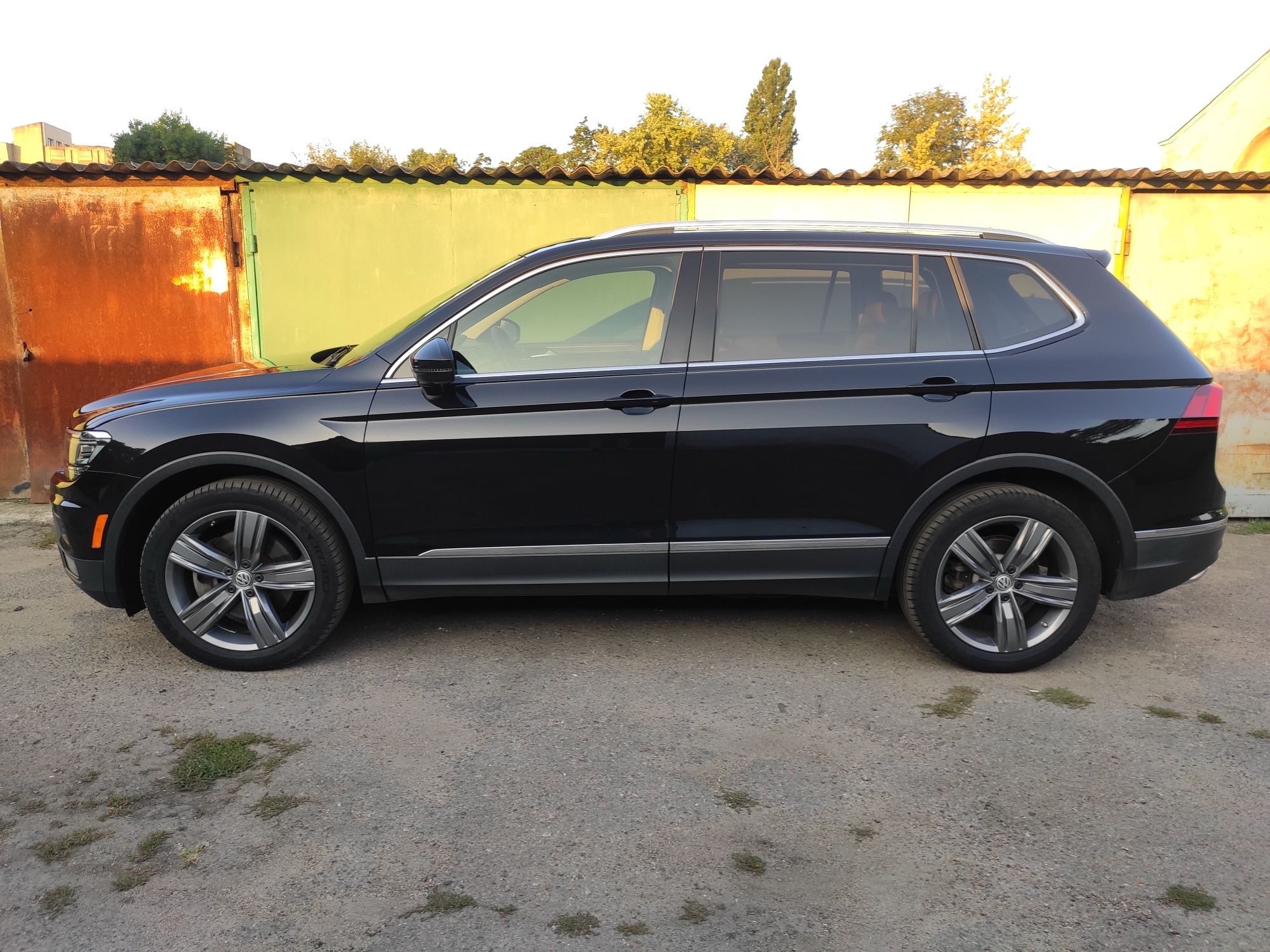 Volkswagen Tiguan 2017 (USA Allspace)