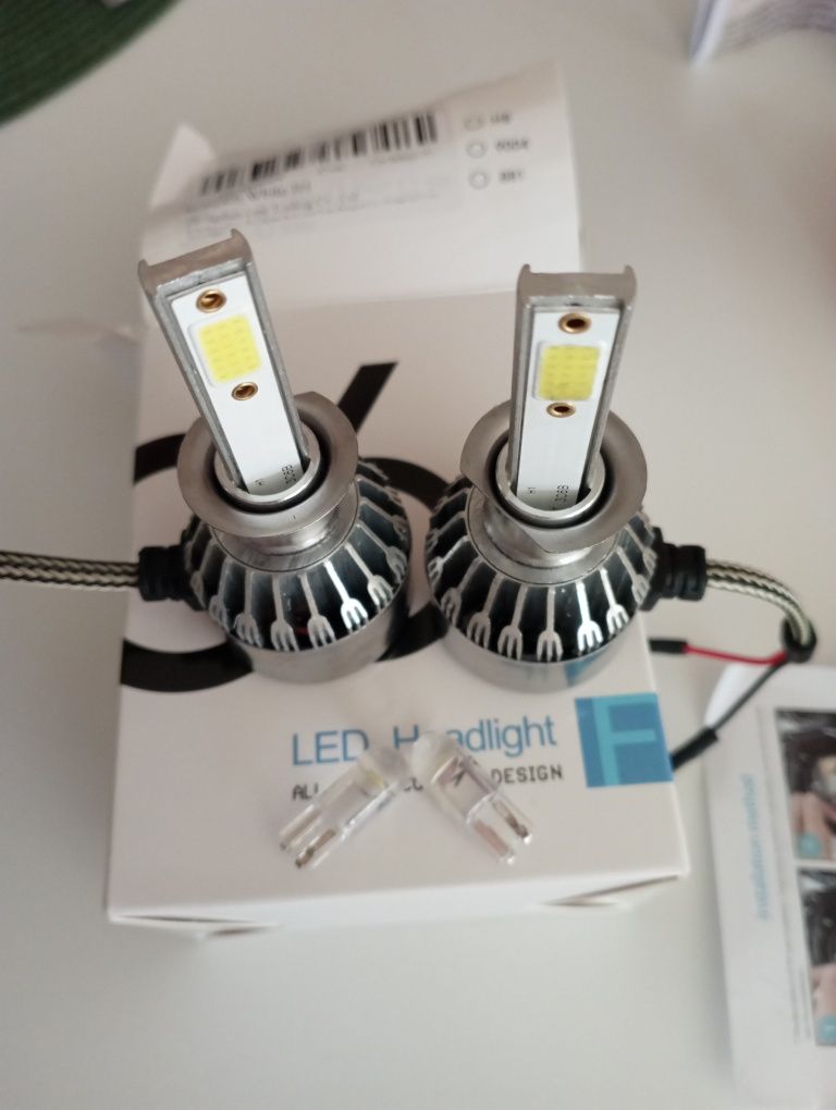 Żarówki LED H1 plus 2x w5w