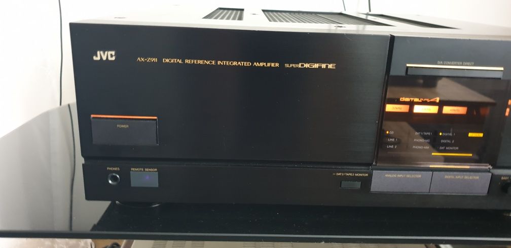 Wzmacniacz JVC  AX -Z 911