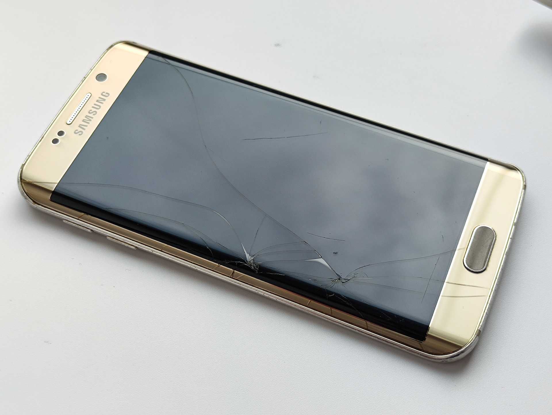 Samsung Galaxy S6 Edge złoty