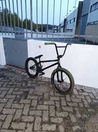 Vendo duas bmx máfia bikes