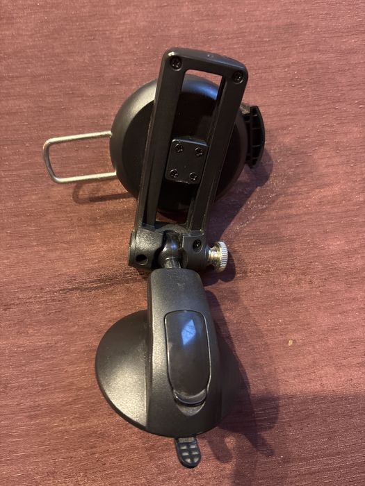 Uniwersalny Uchwyt Samochodowy Na Kokpit Oraz Szybę