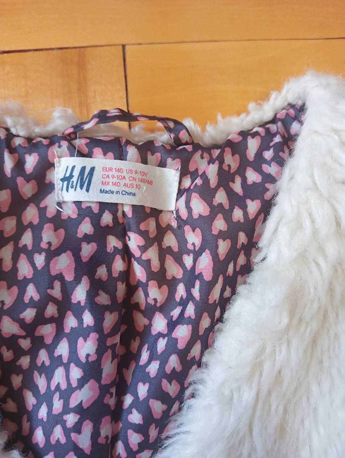 Дитяча мехова жилетка H&M на  9-10р