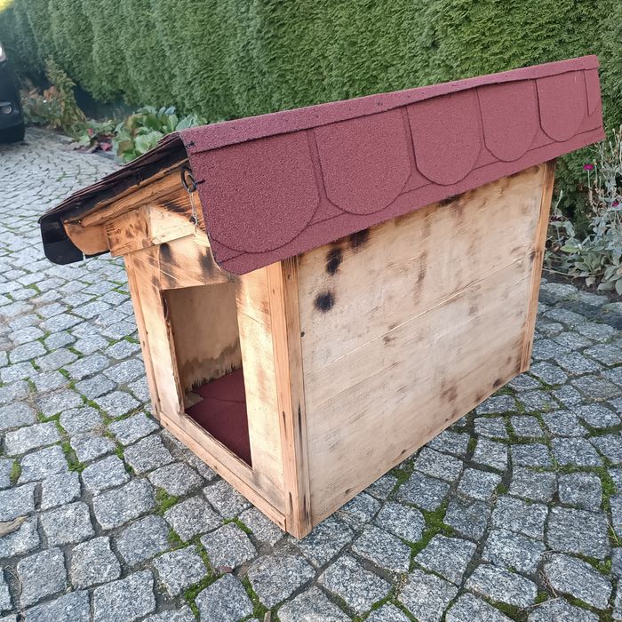 Buda dla psa średniej wielkości