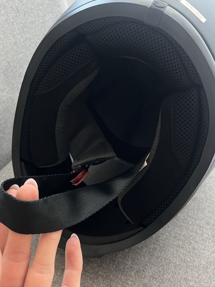 Kask motocyklowy bell