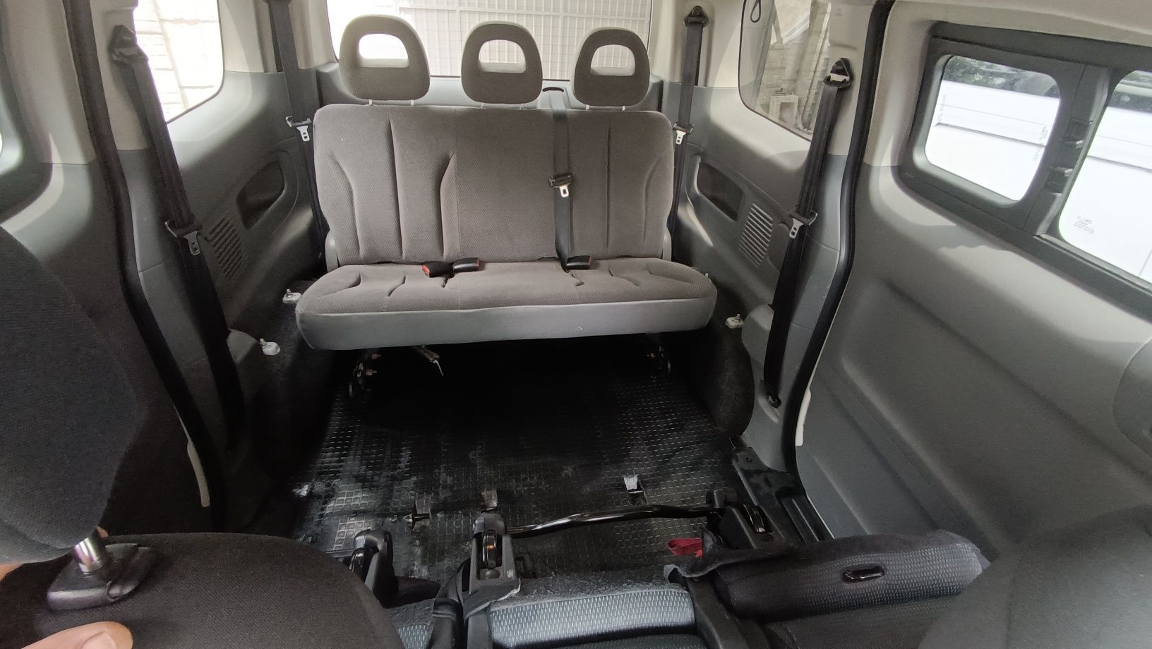 Електричний e-NV200