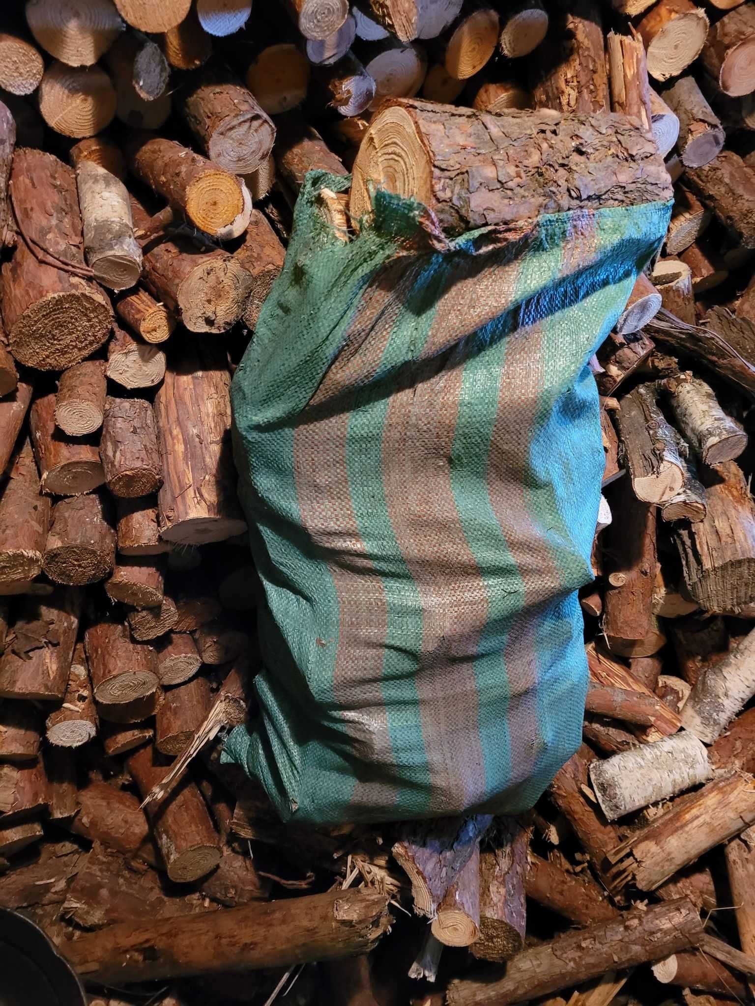 Drewno opałowe kominkowe suche sosna brzoza worki metry transport