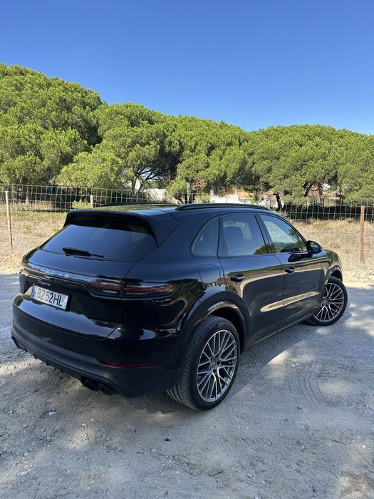 Porsche Cayenne 3.0 e-híbrido plug in 462cv