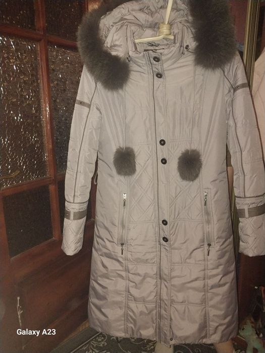 Пуховик зимній розміром 48