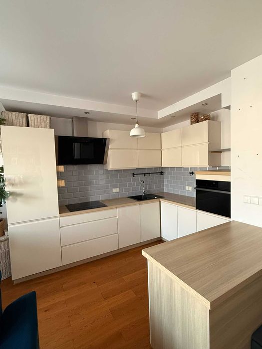 Używany zestaw mebli kuchennych BRW z wyposażeniem