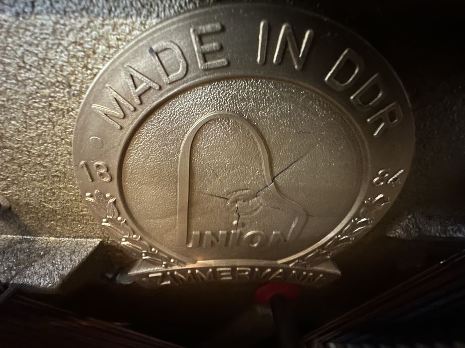 Piano Zimmerman restaurado e afinado