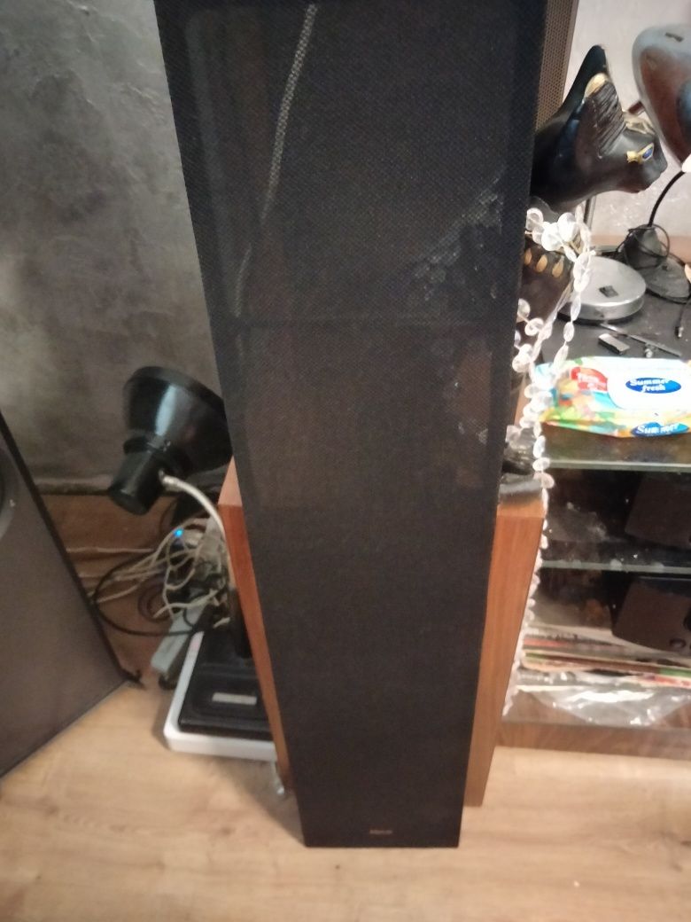 Klipsh r820f.            ...