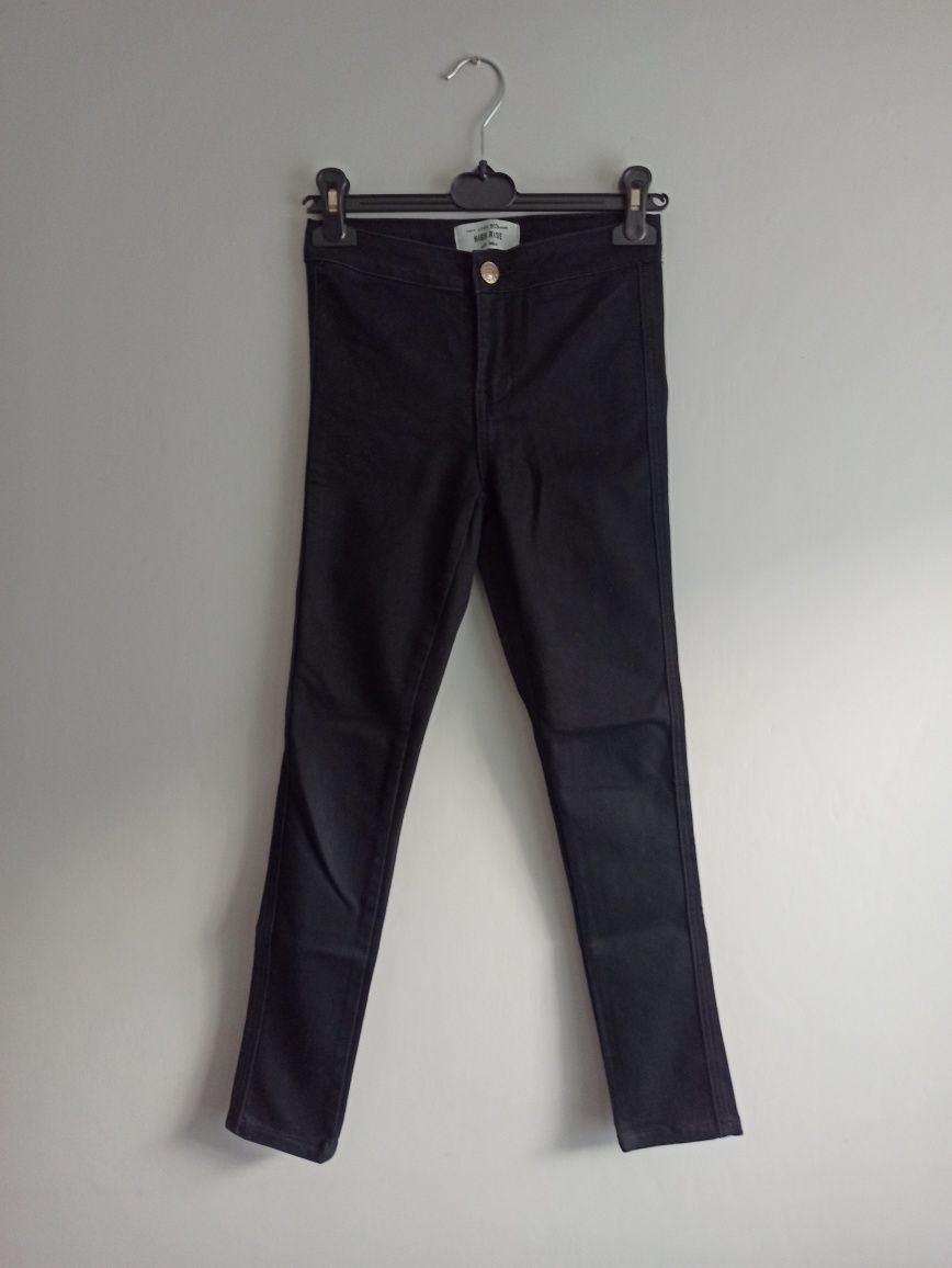 Czarne spodnie jeansowe New Look 146cm