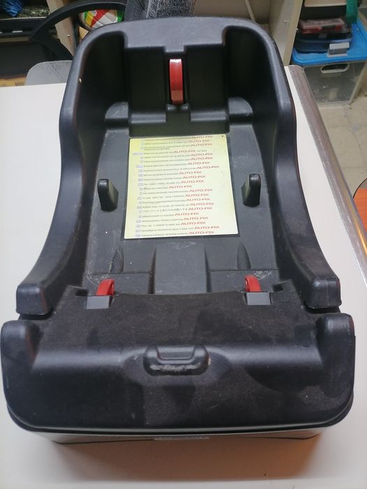 Ovo com isofix e alcofa