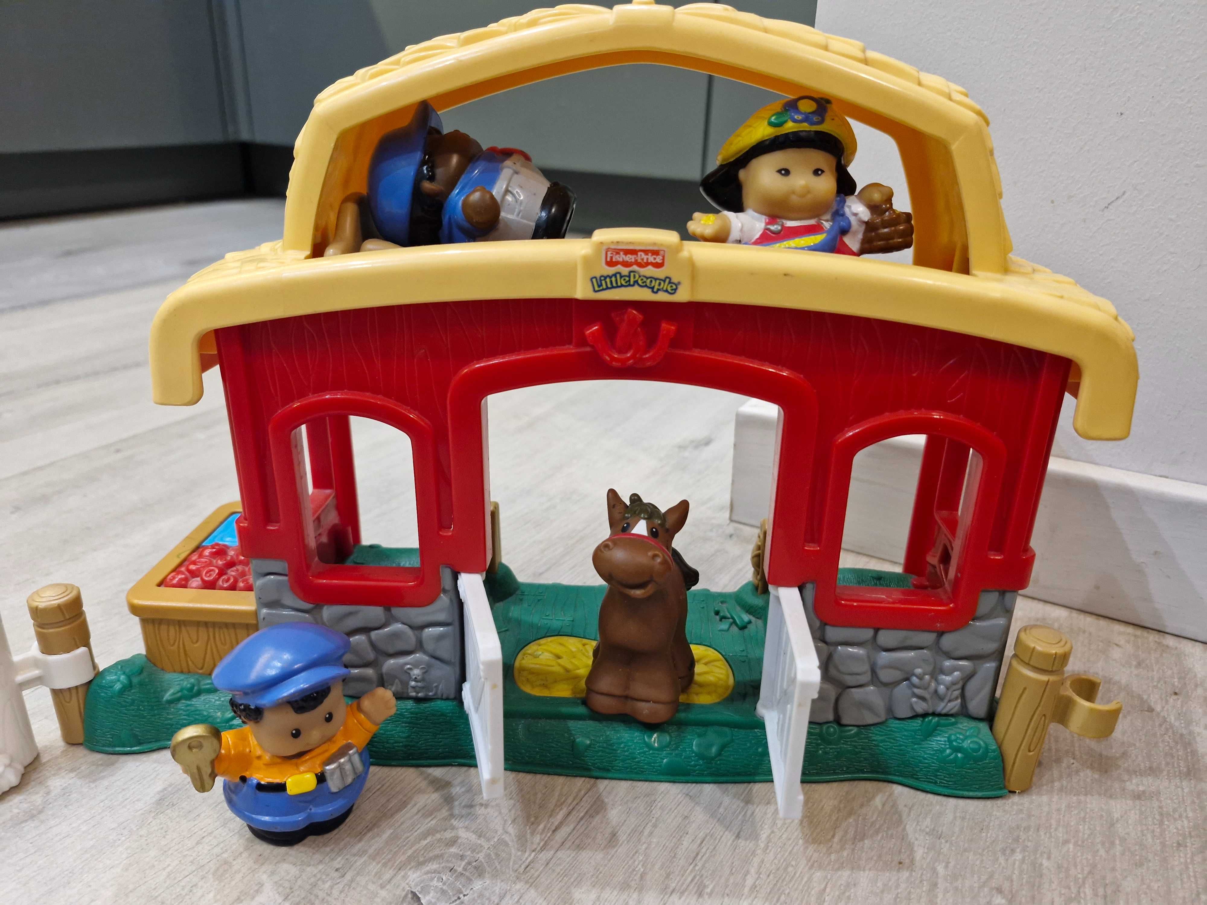 Little People zestaw Muzyczna wesoła stajnia 3 figurki koń książeczka