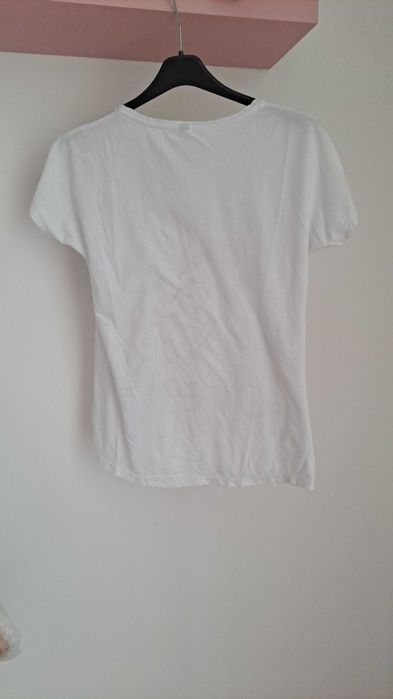 T-Shirt Menina Benetton 11/12 ( serve XS) COMO NOVA