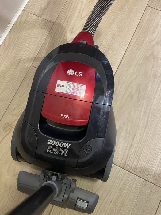 Порохотяг потужний LG VK706R03N пилосос пилосос пылесос робочий