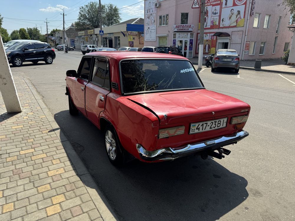 Жигули Ваз 2101.