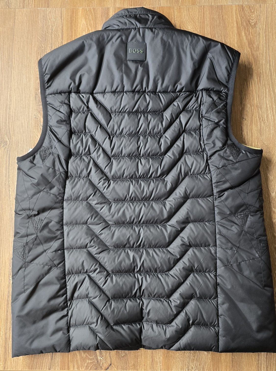 Bezrękawnik Hugo Boss Green V_Sarek roz. M