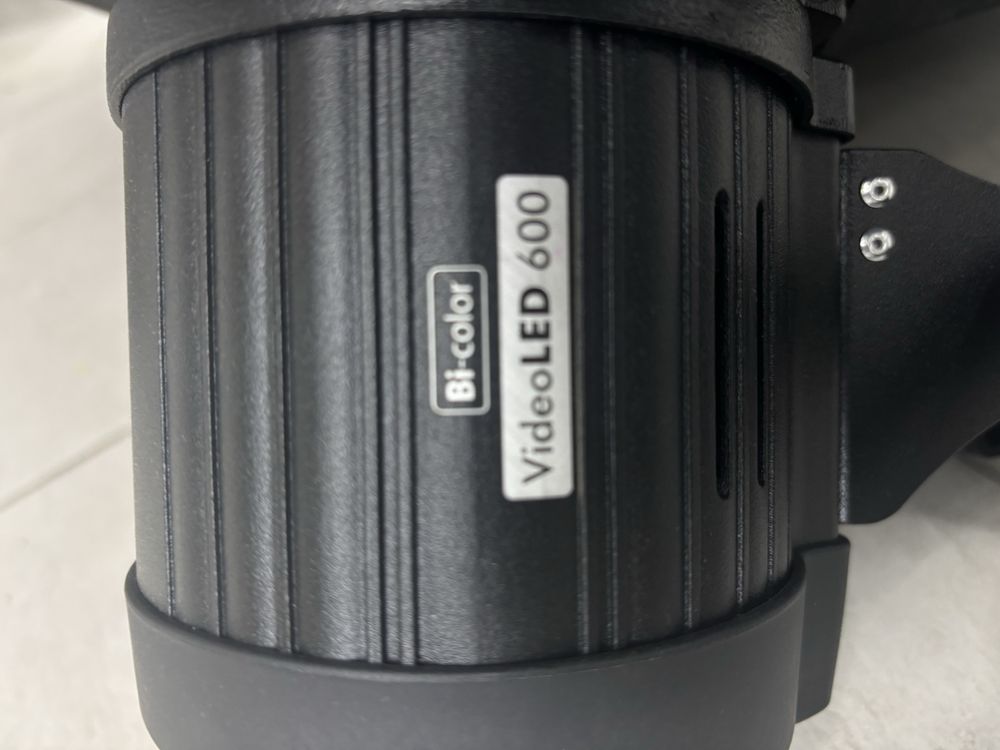 VideoLED 600| Softbox octa 120| Nadajnik 2,4GHz Quadralite| statyw