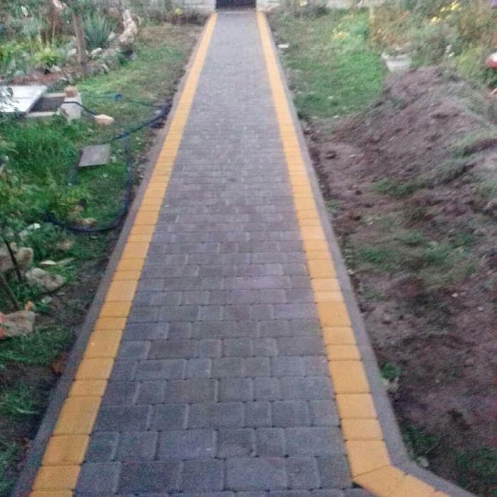 Професійне укладання бруківки, тротуарної плитки.