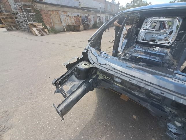 Четверть передняя правая FORD ESCAPE MK3 13-19 CV6Z7810524A