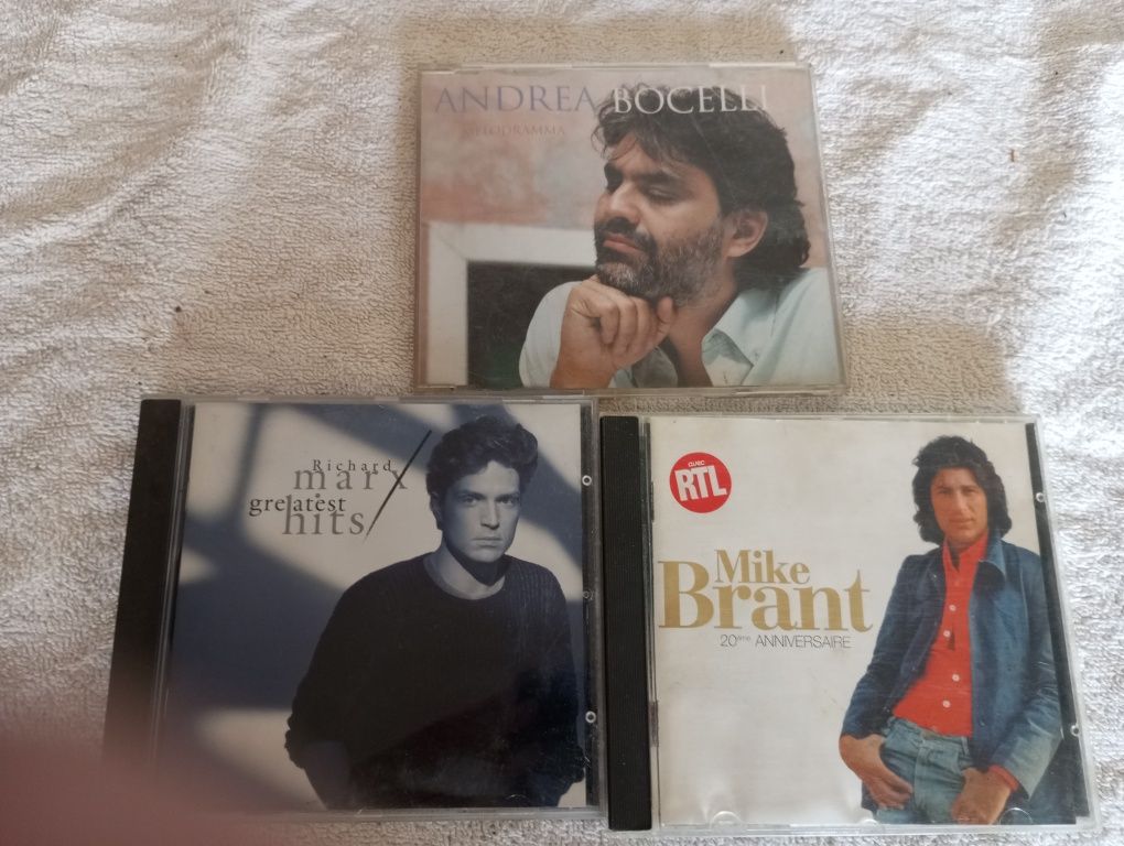 CDs pop musica portuguesa e brasileira e mix