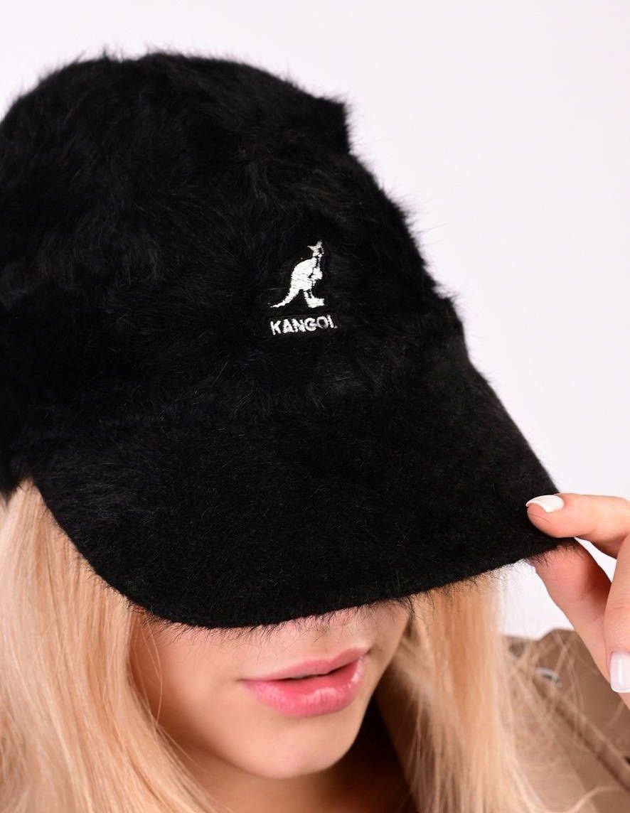 Стильна кепка ангорка Kangol