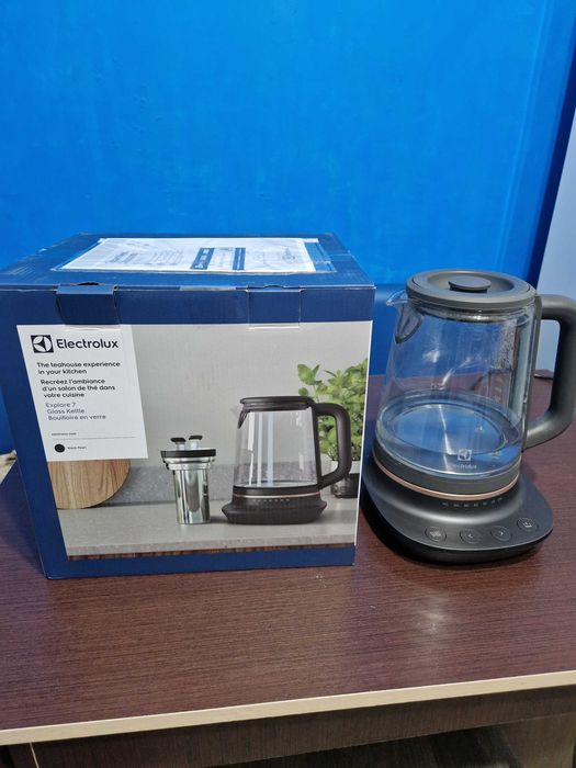 Электрочайник ELECTROLUX E7GK1-8BP