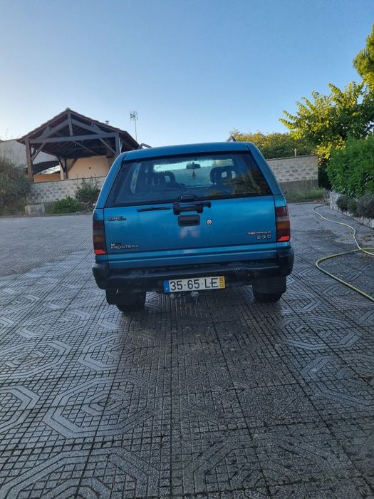 Opel Frontera 2.3