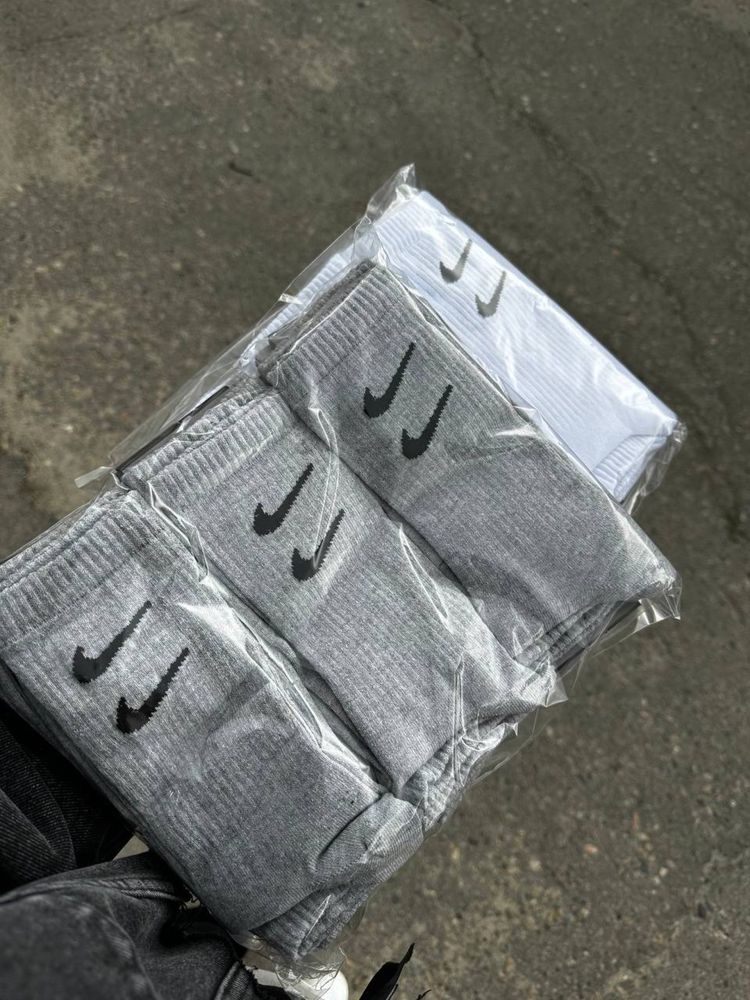 Носки найк шкарпетки найк nike сірі білі чорні мікс