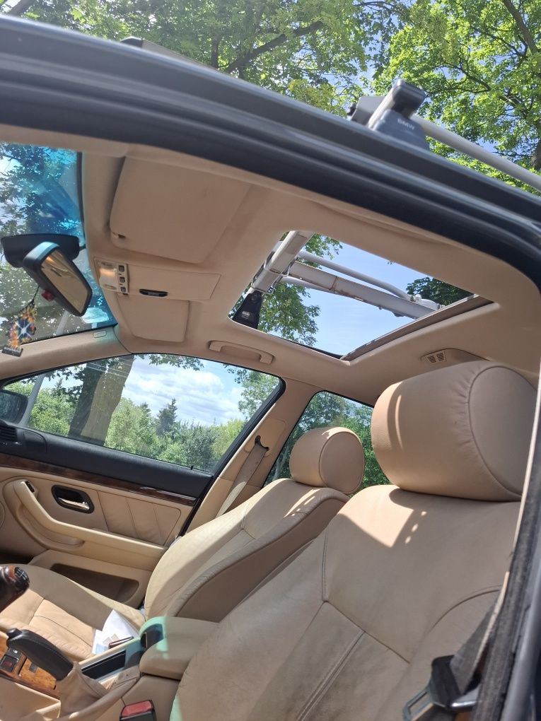 E39 2000r. 2.8 M52 B28 manualna xenon Fv VAT kompletna. Nowe OC