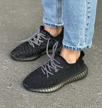 Ізіки жіночі adidas Yeezy ізі кросівки жіночі чорні женские кроссовки