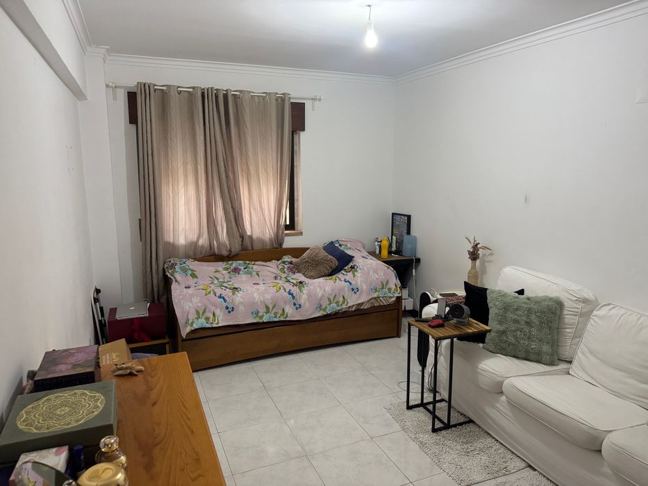 Apartamento T0 na Tapada das Mercês