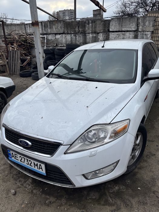 Продаеться ford mondeo 2011 рік