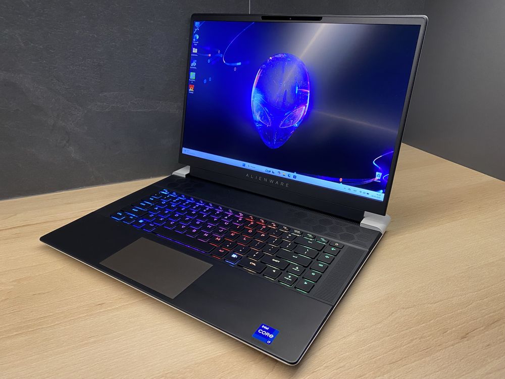 Alienware X16 R1 16" QHD 240Hz/i7-13700H/RTX 4070 140W/16Gb DDR5/1Tb