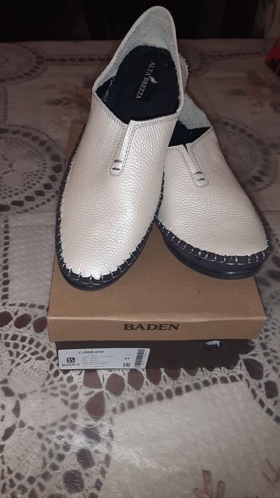 Продам мокасини нові жіночі шкіряні(м'які) р.40