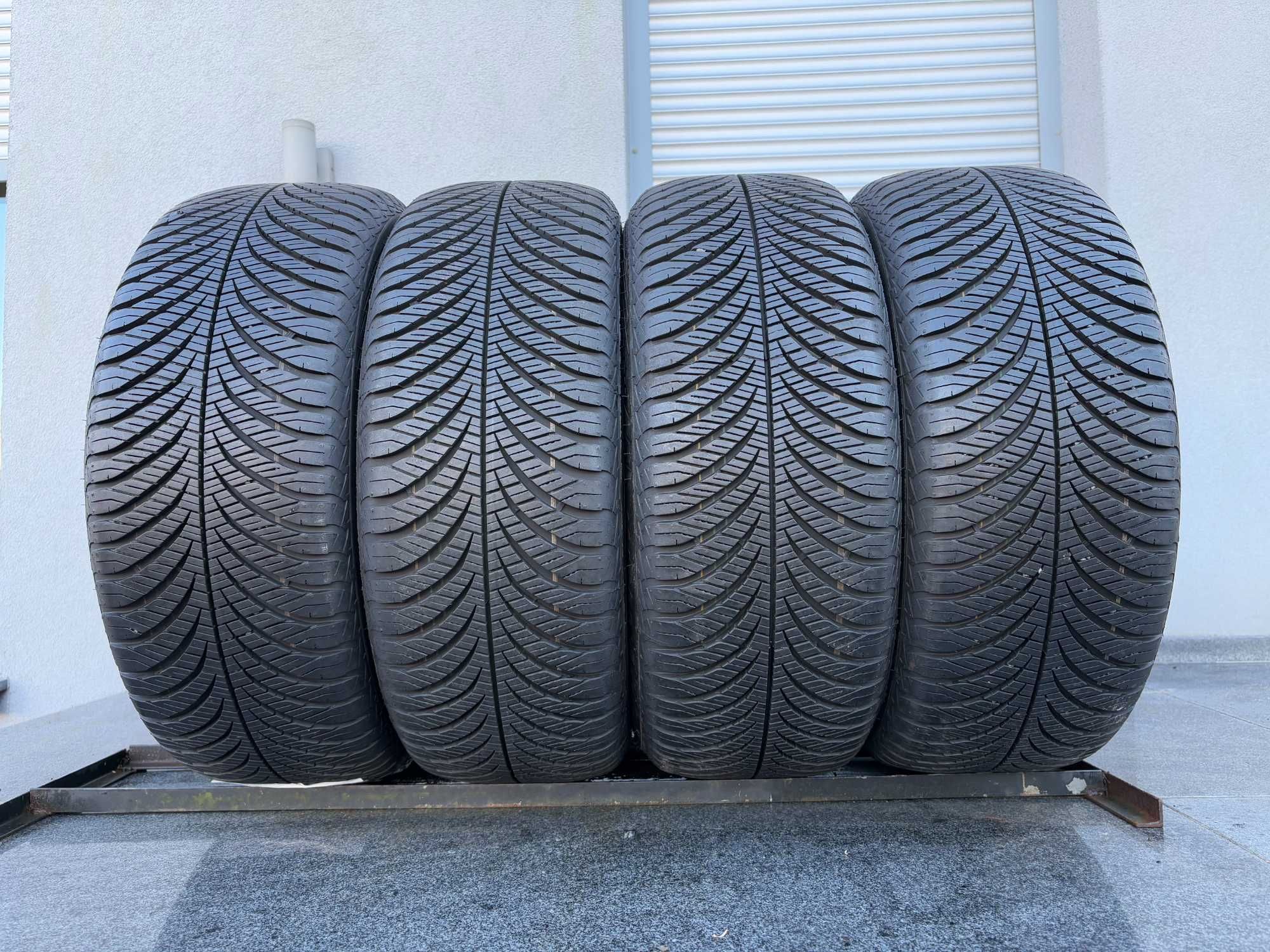 4szt całoroczne 215/55R17 GoodYear 8,8mm 2023r 100% bieżnika 4S67 gwar