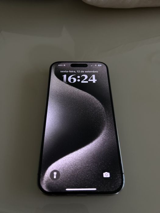 Iphone 15 pro 256gb Como Novo