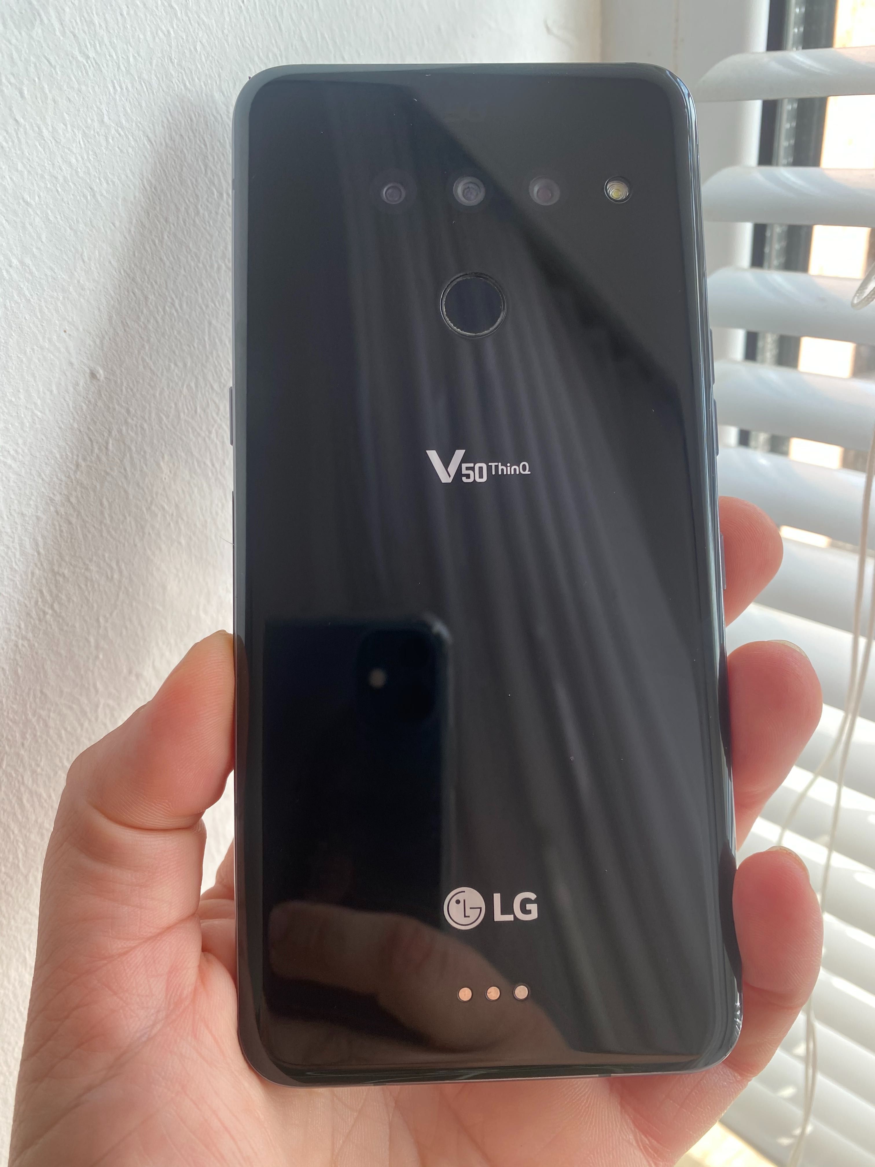 Новий телефон LG V50 ThinQ ,подарунок чехол та скло