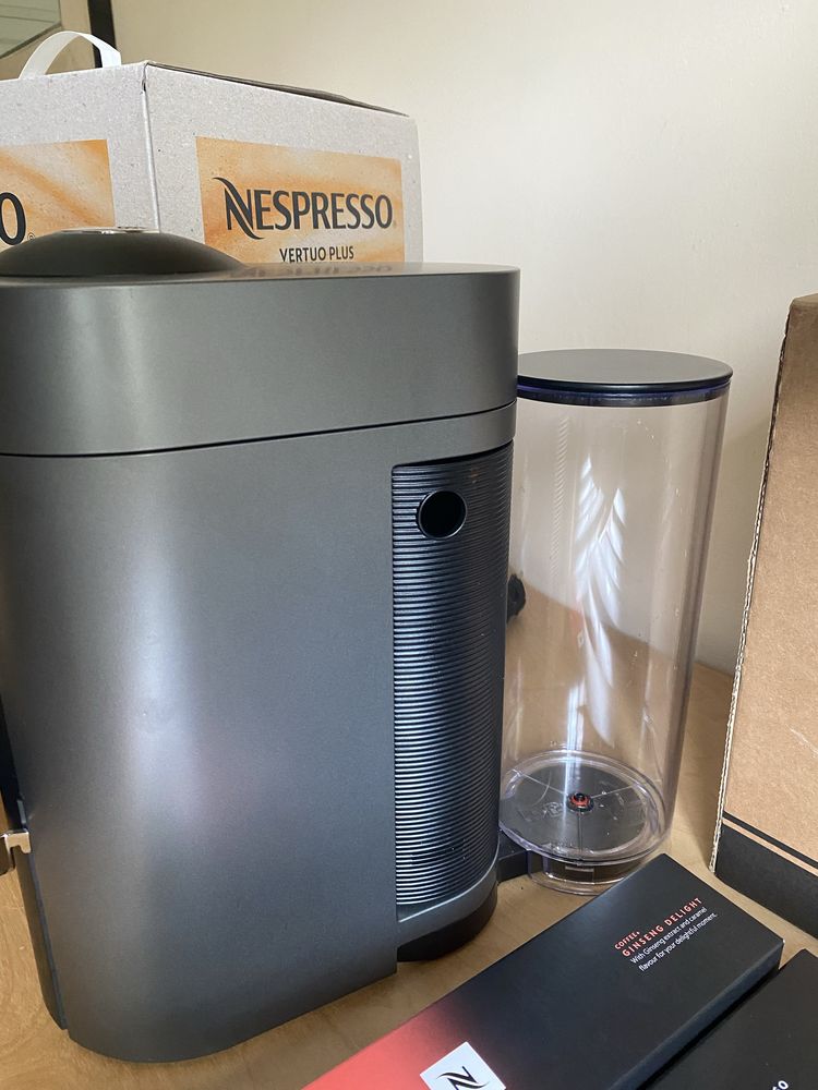 Máquina de Café, Nespresso Vertuo Plus